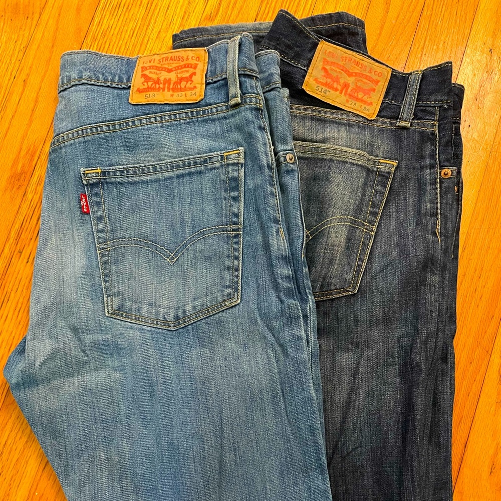 Levi Strauss Men’s Jeans, light blue wash and navy wash. Style 513.